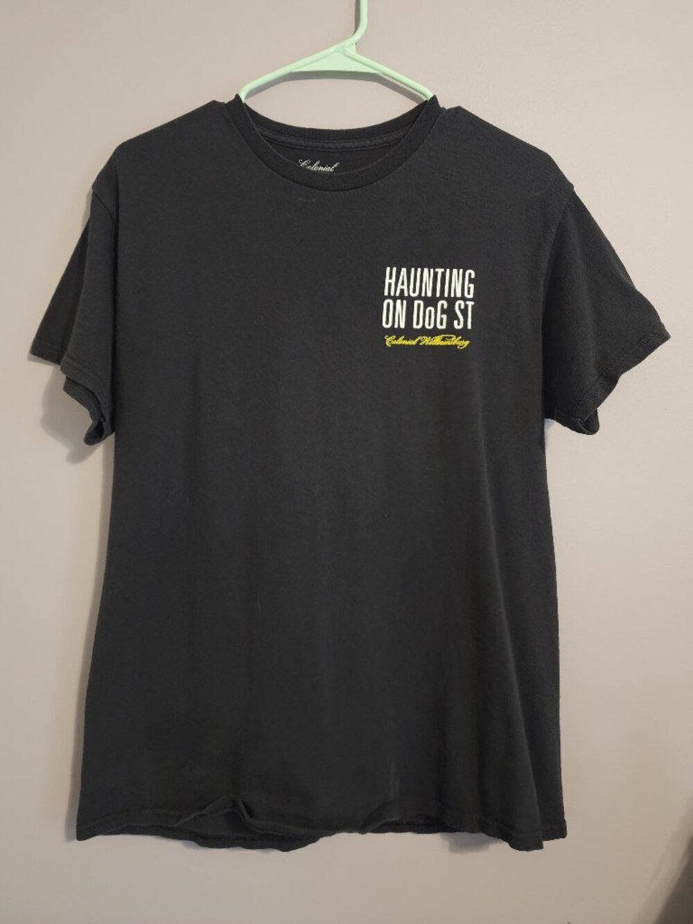 Vintage Colonial Williamsburg Ghost Haunting Shirt - Size Medium